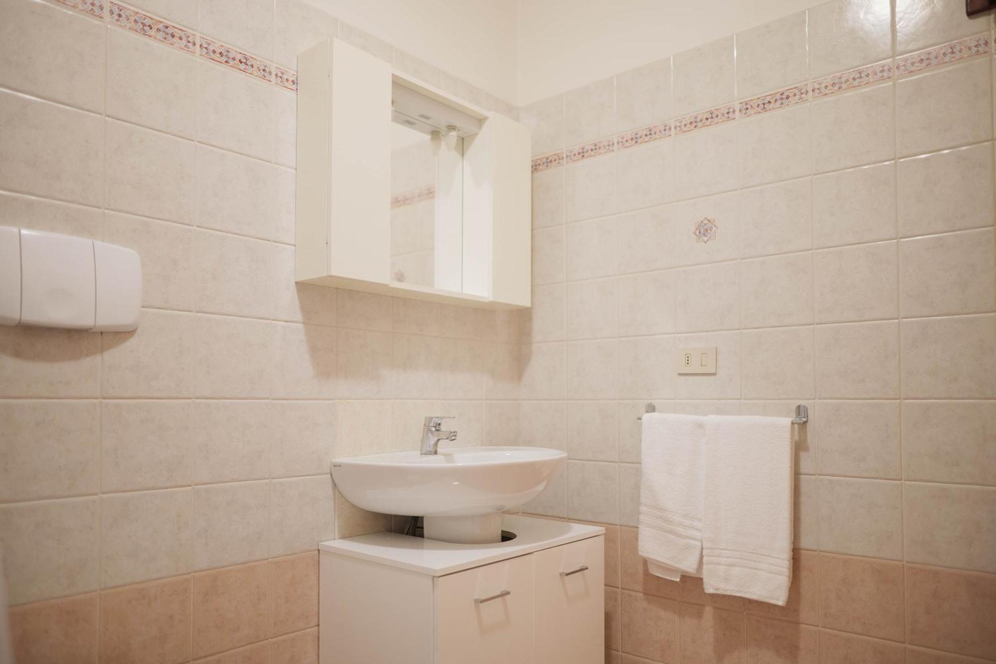 Casa Ghandi Vicino A Roma Con Box Auto E Wi-Fi Монтеротондо Экстерьер фото